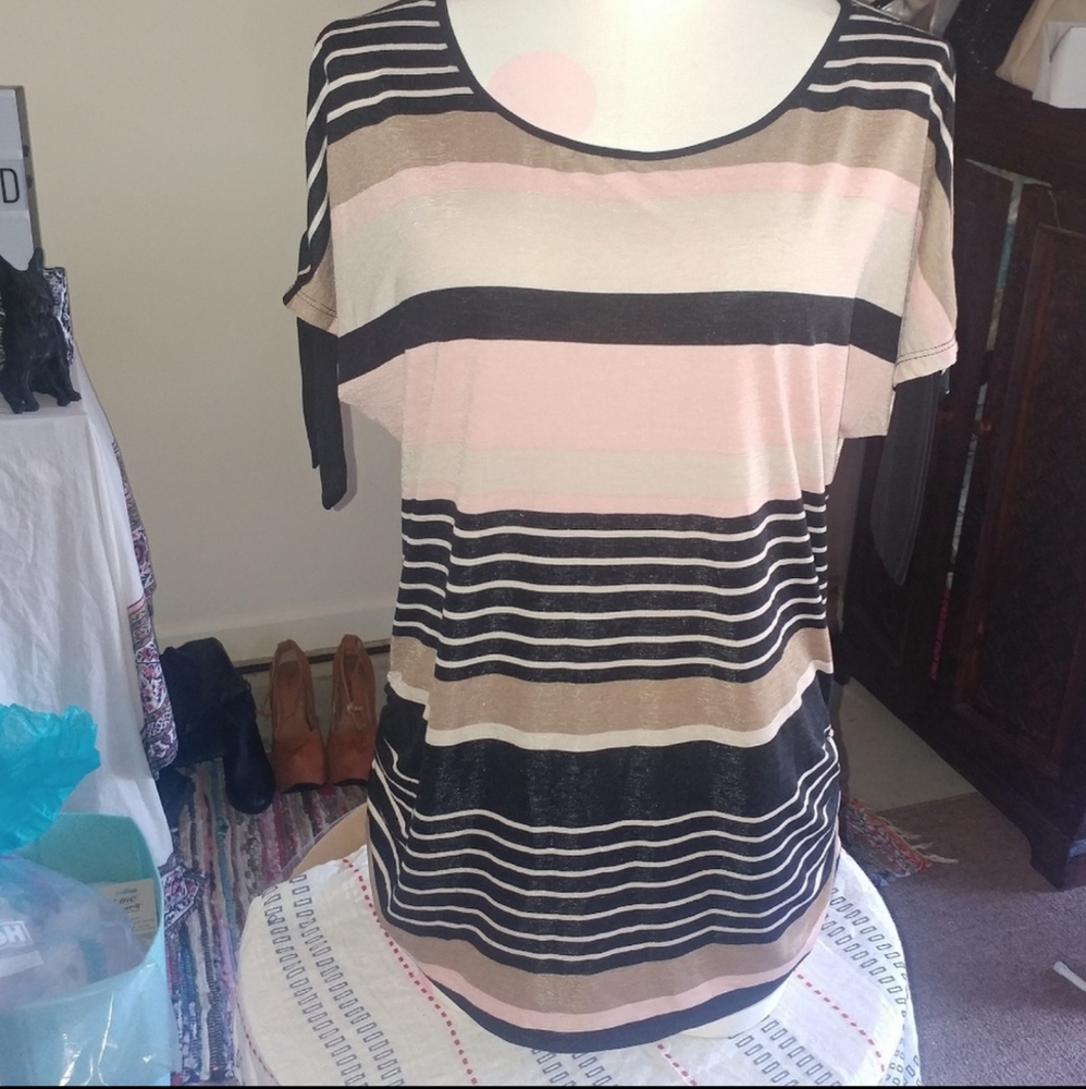 Tutta Bella maternity | cold shoulder top stripe